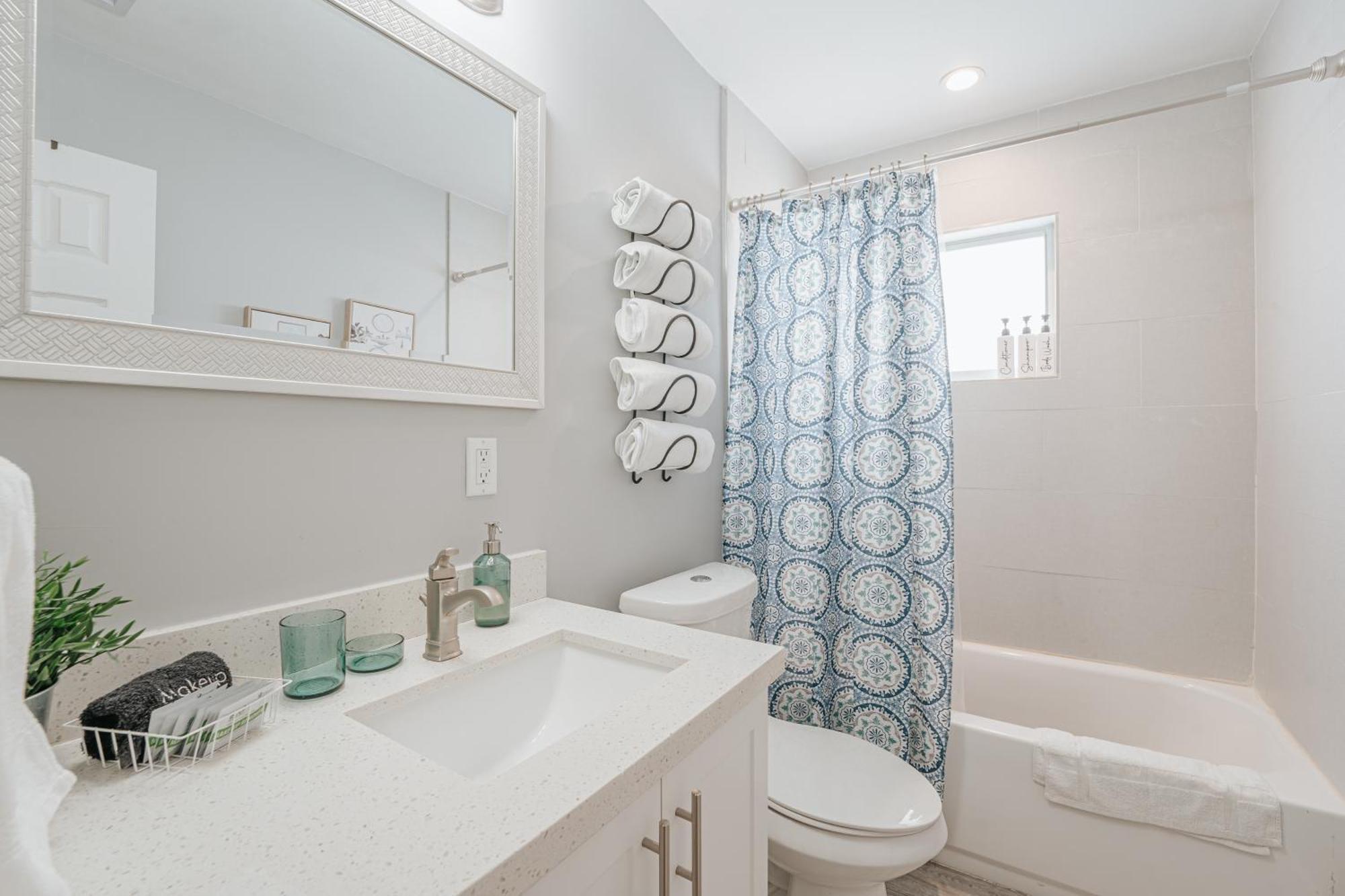 Home With A Pool Close To Beach And Fll Airport Pool Heated October- March Fort Lauderdale Bagian luar foto