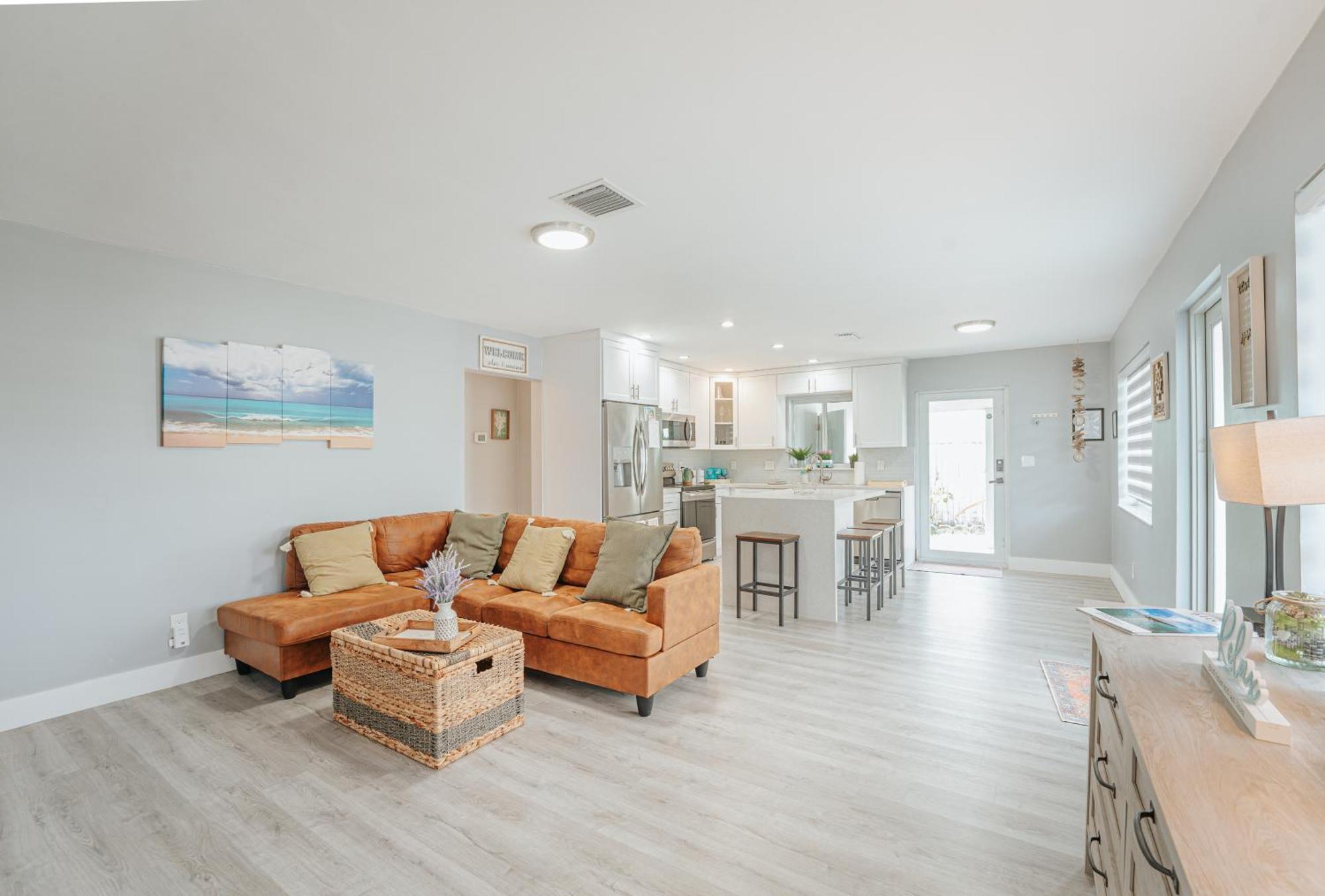 Home With A Pool Close To Beach And Fll Airport Pool Heated October- March Fort Lauderdale Bagian luar foto