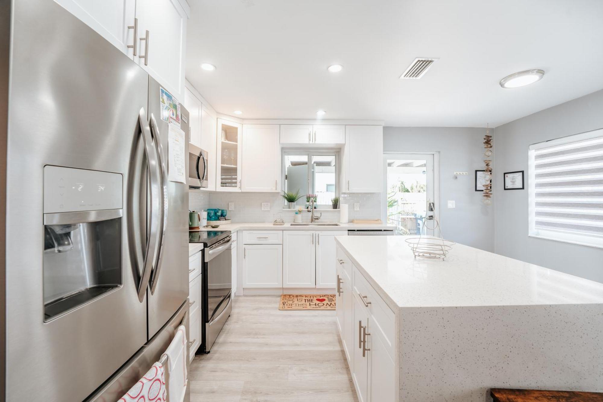 Home With A Pool Close To Beach And Fll Airport Pool Heated October- March Fort Lauderdale Bagian luar foto